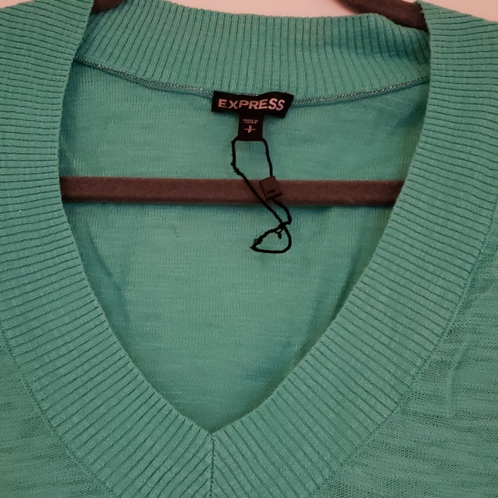 Sweater - Picture 2 of 4